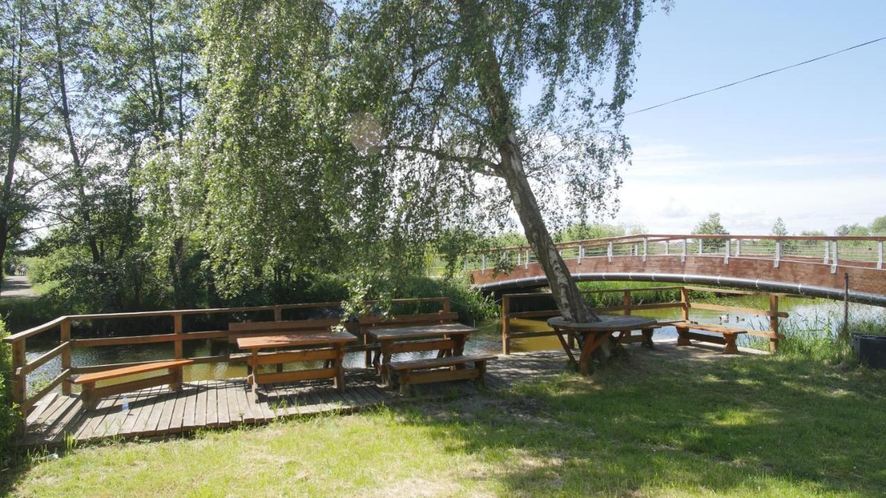 Wenecja Polnocy Apartment Леба Екстериор снимка