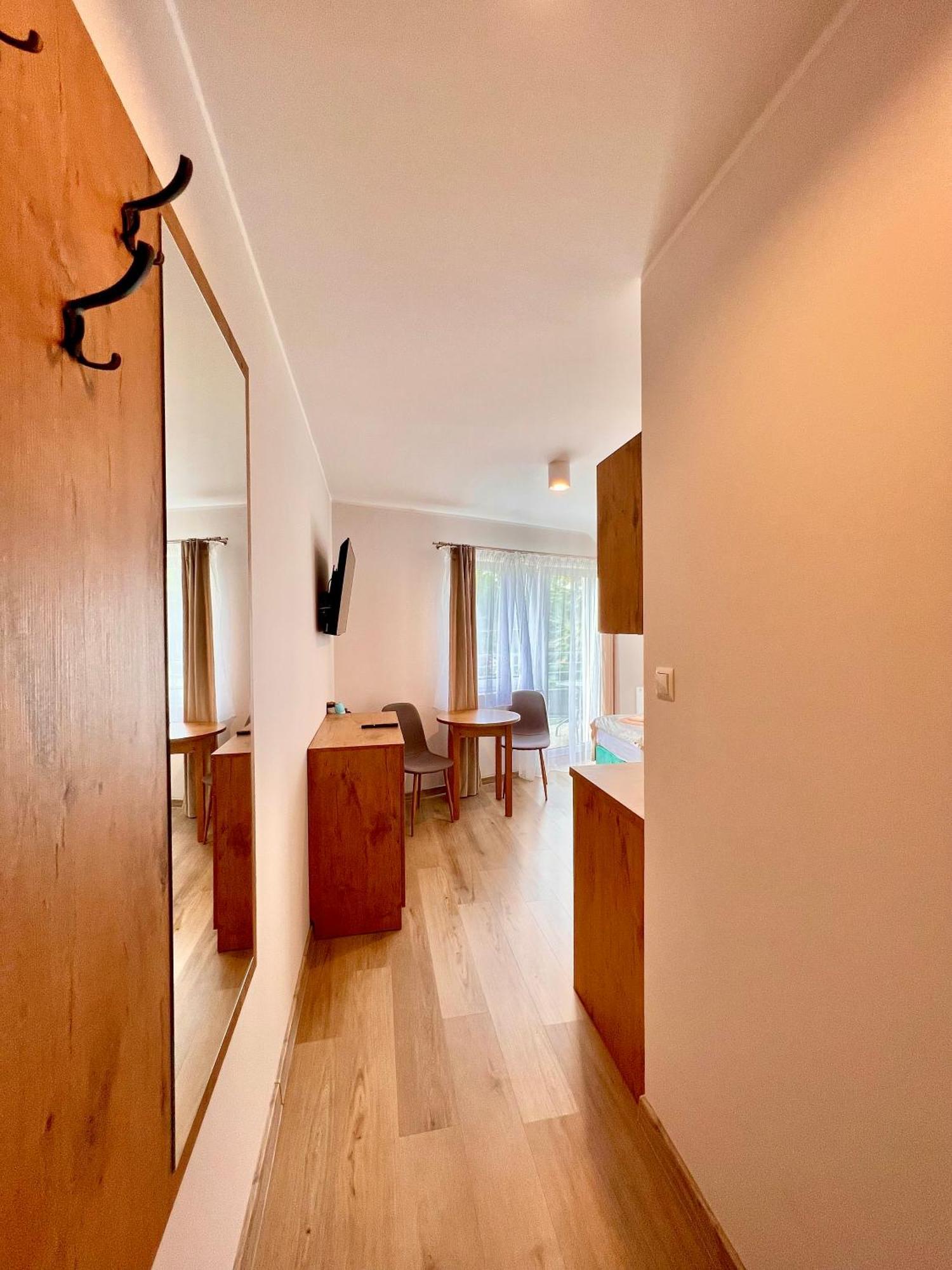 Wenecja Polnocy Apartment Леба Екстериор снимка
