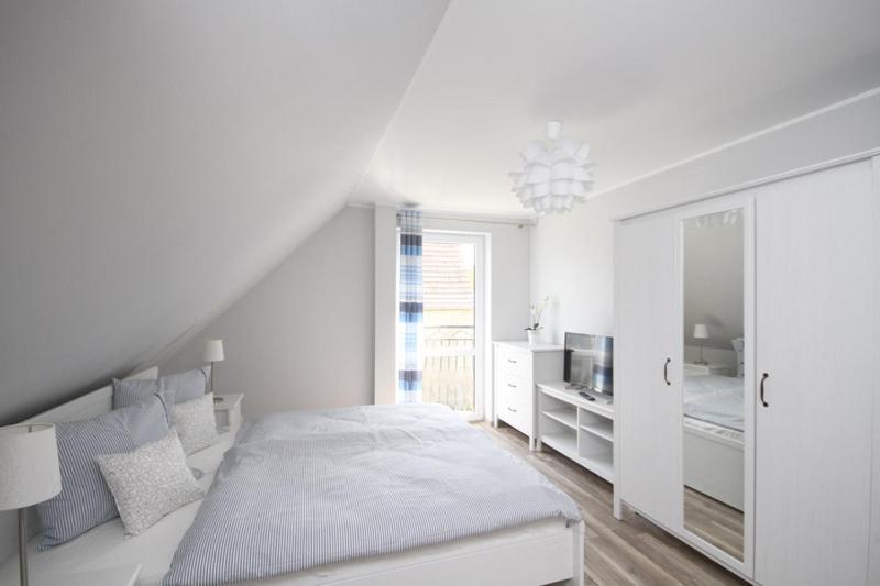Wenecja Polnocy Apartment Леба Екстериор снимка